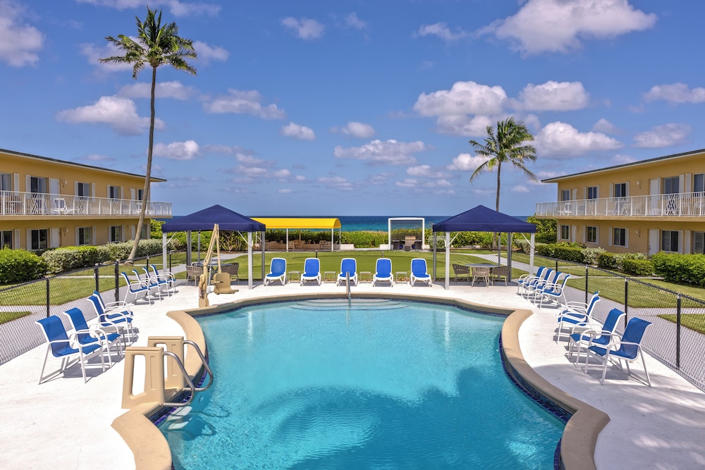 Delray Breakers on the Ocean 32/50