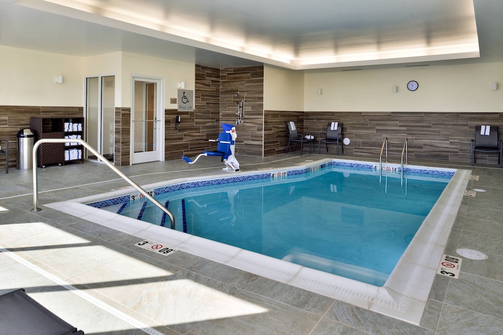 Fairfield Inn Suites Minneapolis Shakopee 6/50