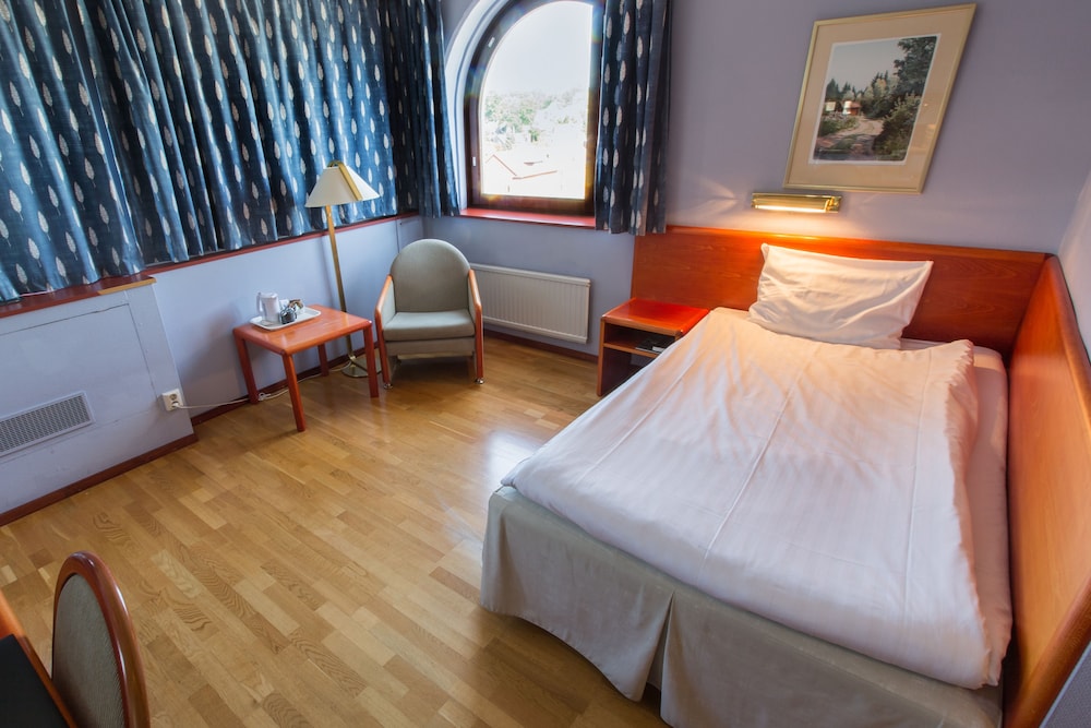 Quality Hotel Royal Corner 17/70