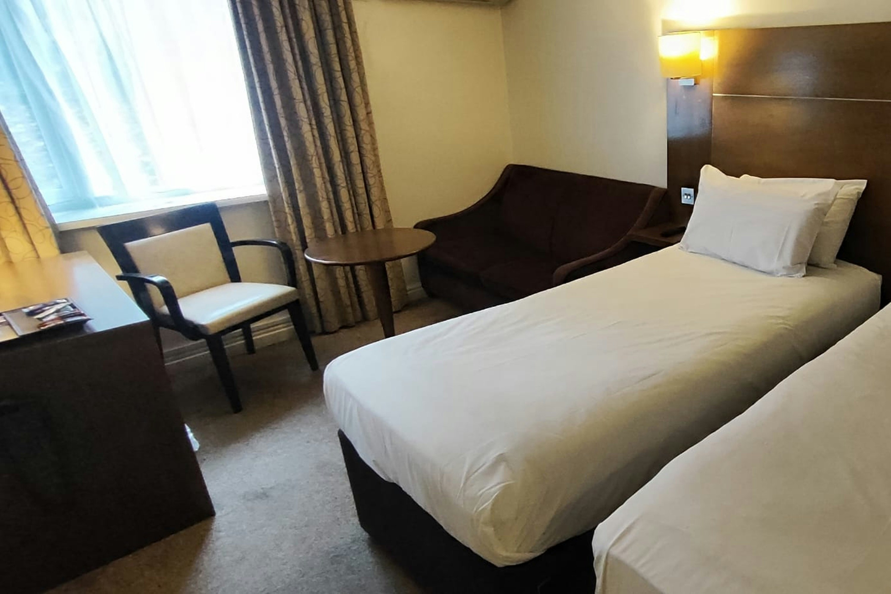 Gainsborough House Hotel 6/15