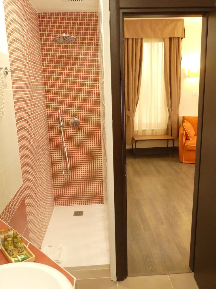 Relais Piazza Del Popolo - Luxury Rooms And Suites 5/61
