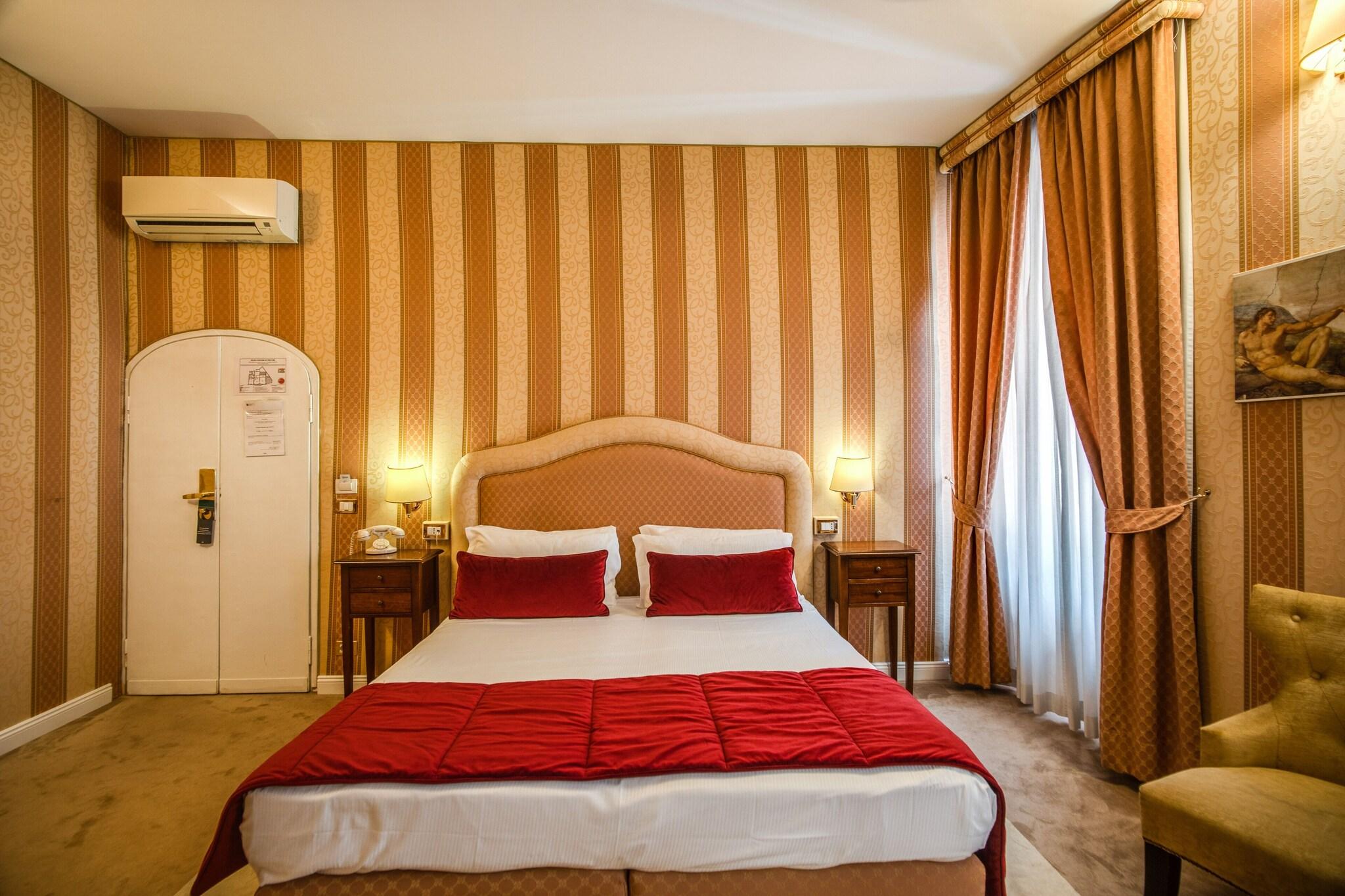غرفة سوبيريور بسريرين منفصلين، Relais Fontana di Trevi 8/10