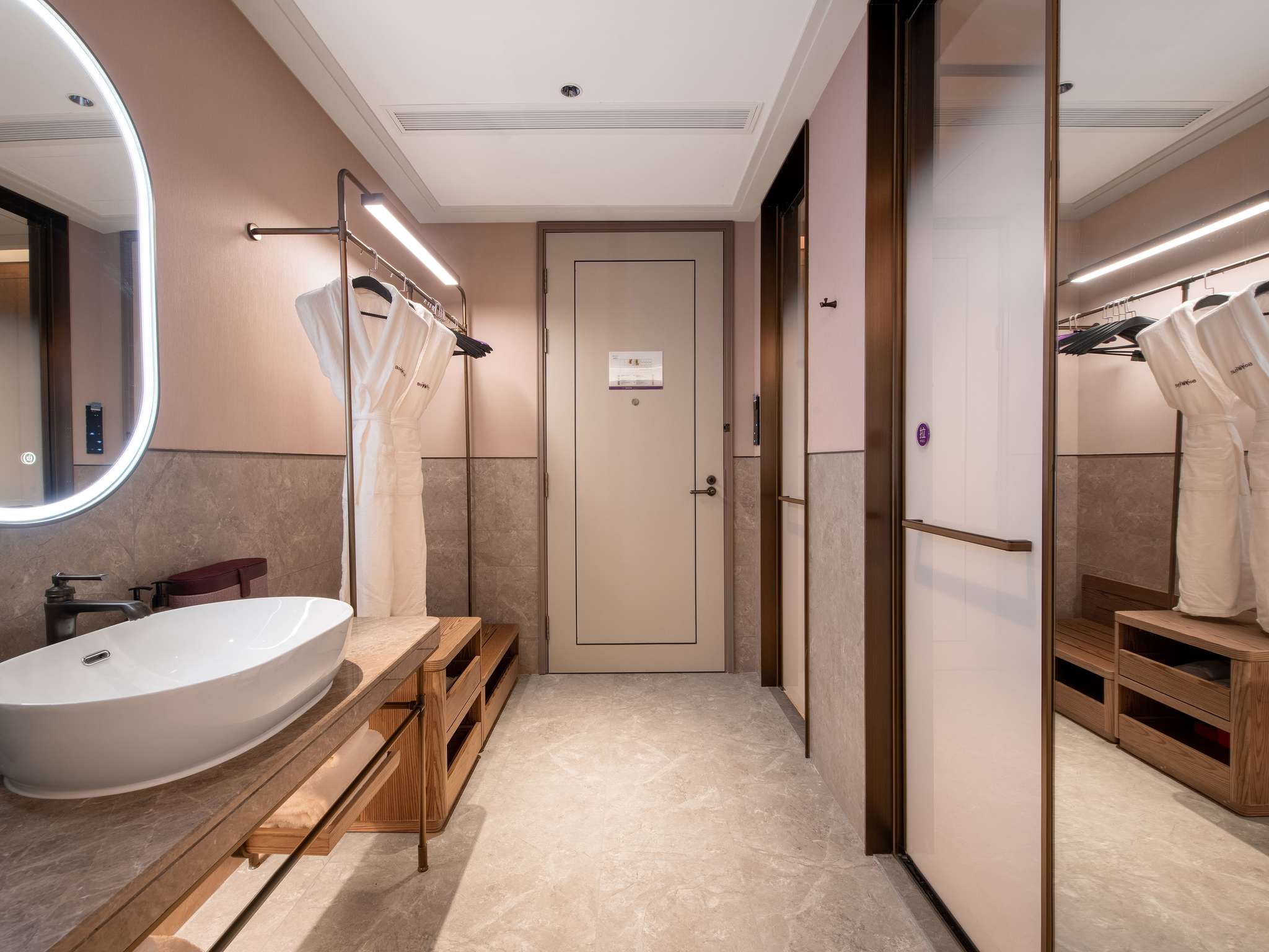 Mercure Chengdu West Expo City 36/36