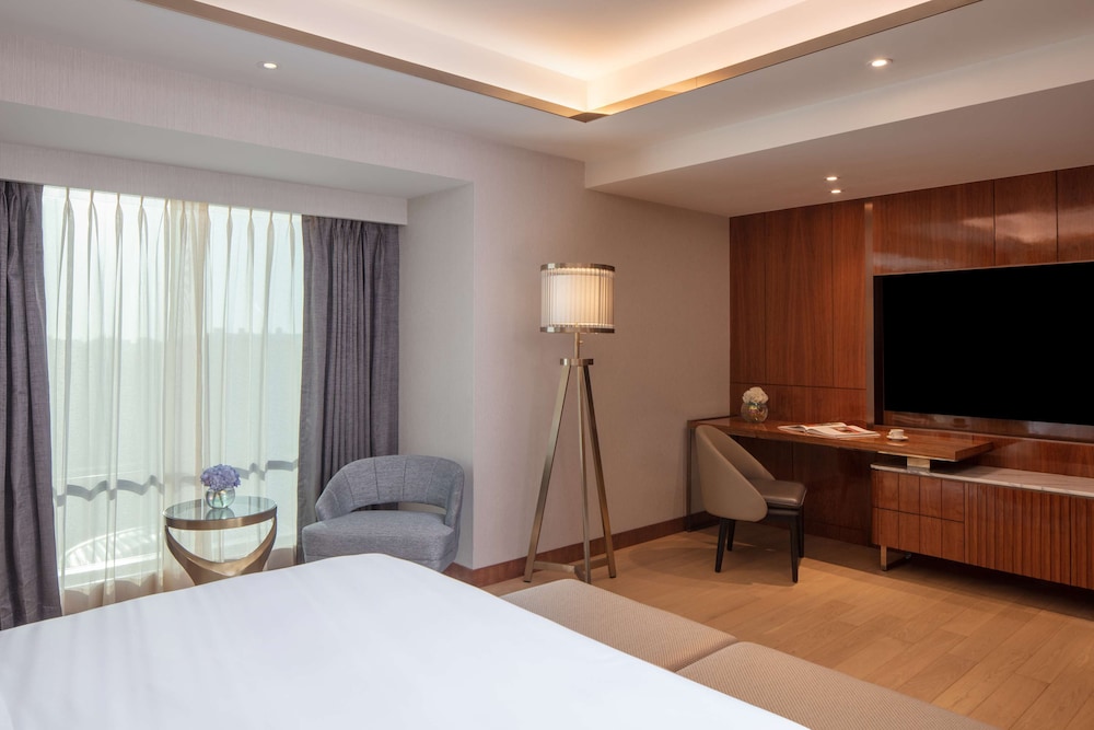 Hyatt Regency Trivandrum 12/50