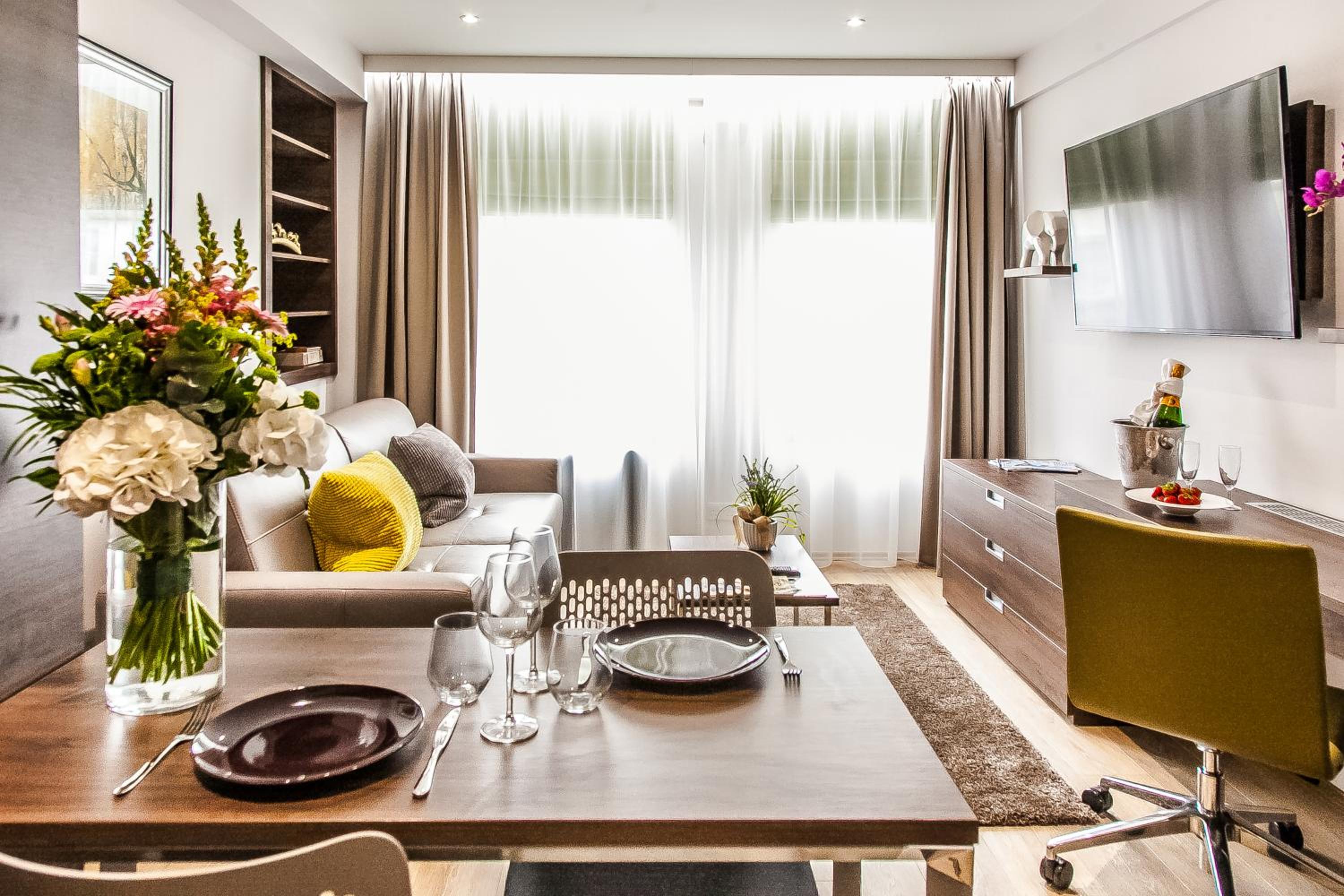 Hampton Suites Serviced Apartments 12/23