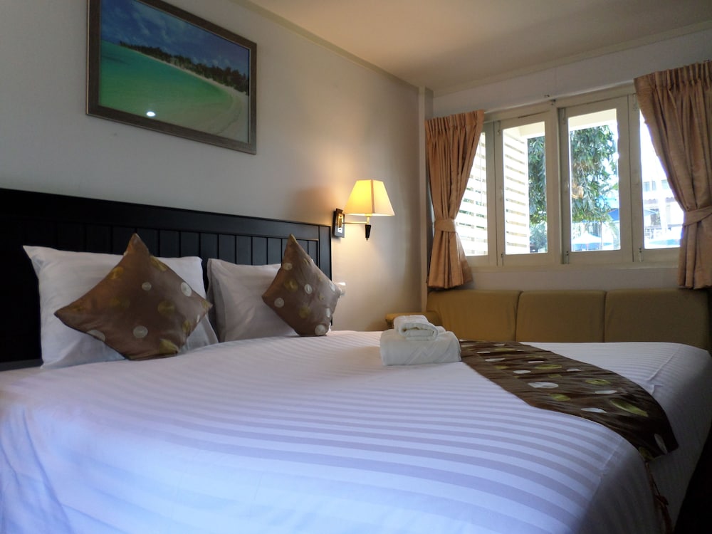 Nautical Inn 25/61