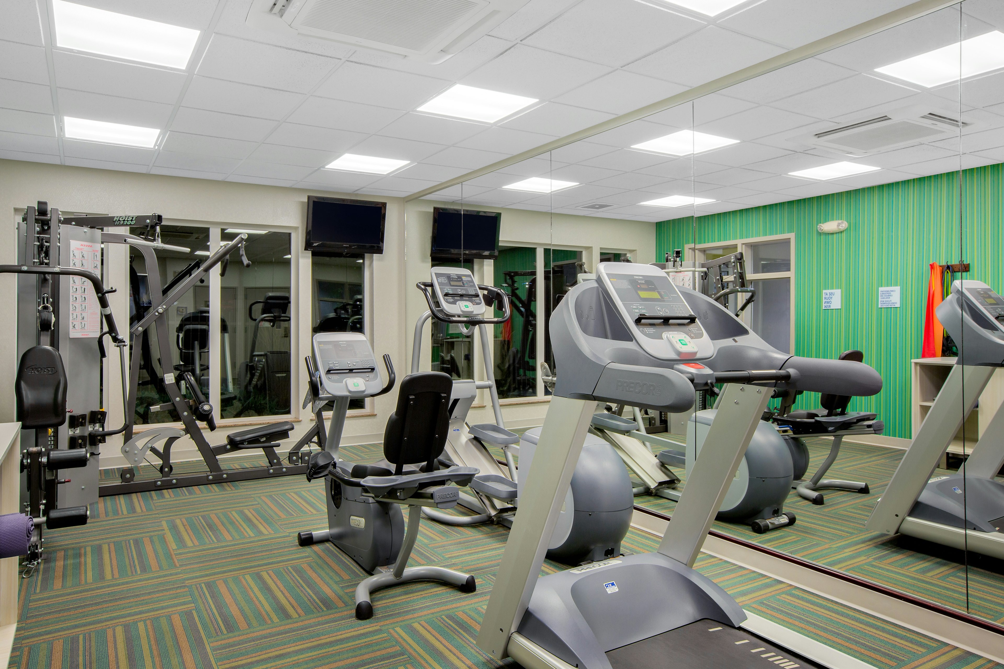 Holiday Inn Express Hotel And Suites Ontario 37/61
