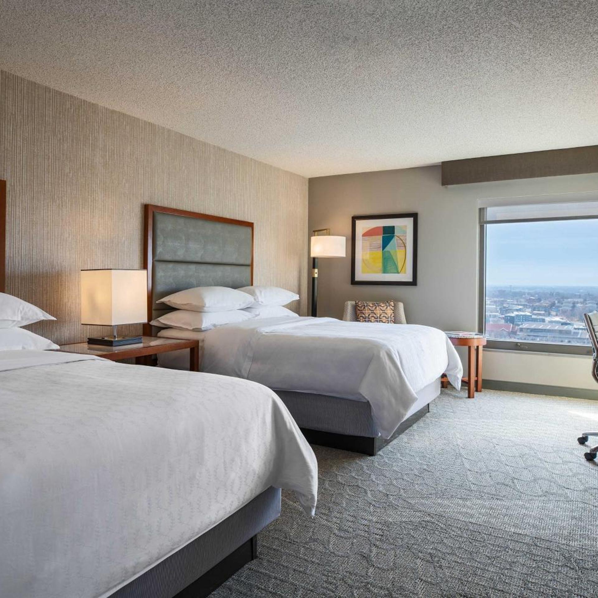 Guest Room, 2 Queen Beds, Club Floor, High Floor