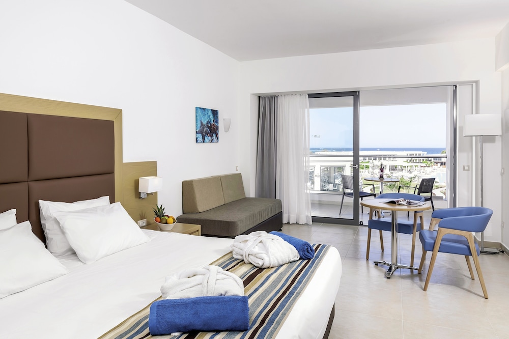 Asterias Beach Resort 9/47