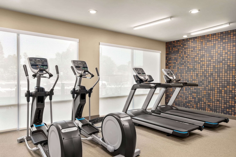 La Quinta Inn & Suites by Wyndham San Bernardino 30/45