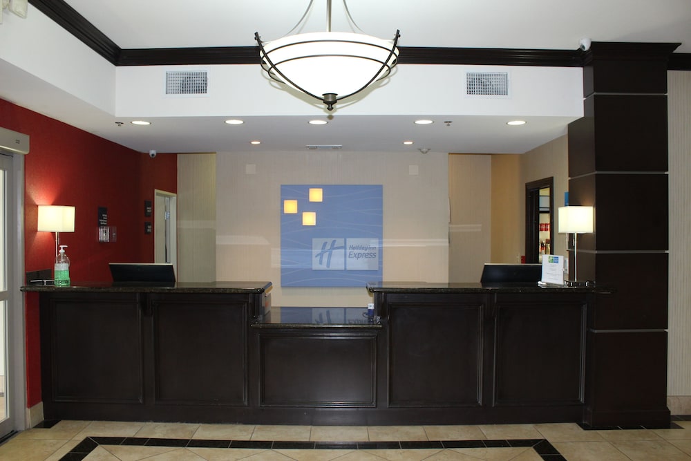 Holiday Inn Express Hotel And Suites Cedar Hill 4/69