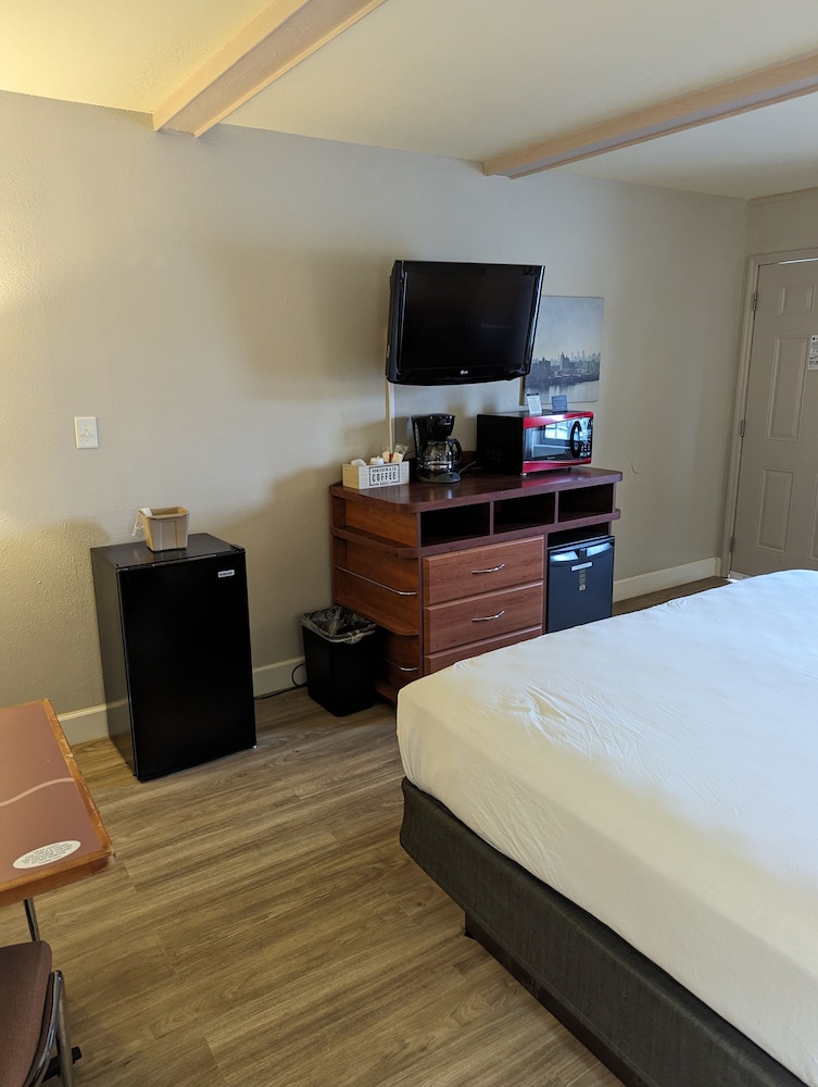 Monte Carlo Inn - Near Disney 34/50
