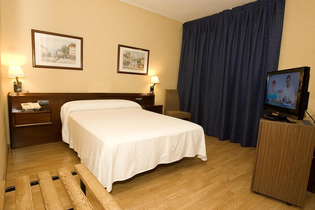 Hotel Vernisa 5/26