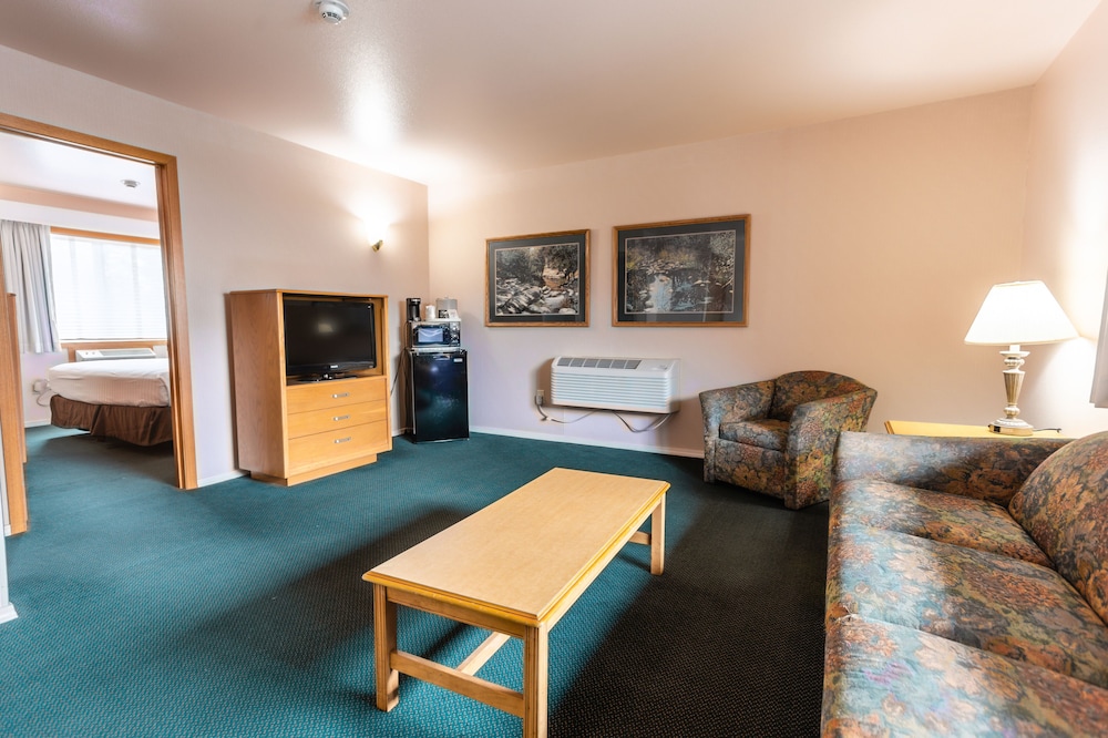 RiverTree Inn 21/27