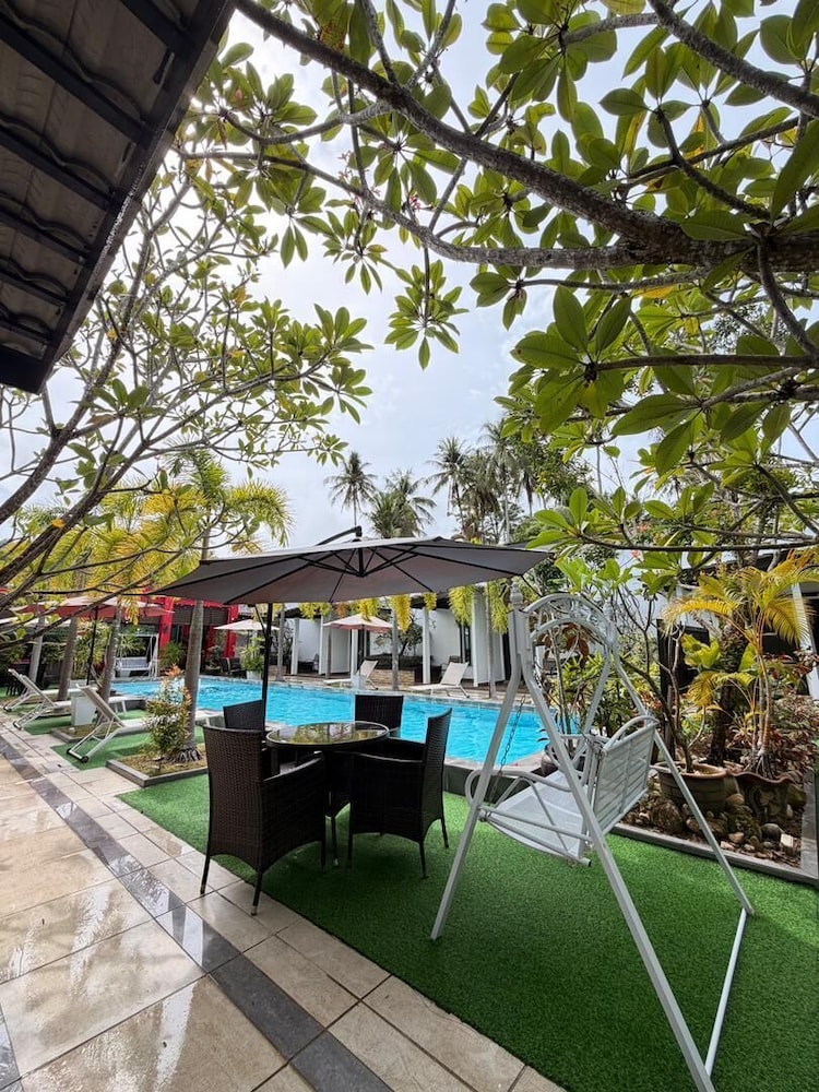 Villa Abadi Resort 48/55