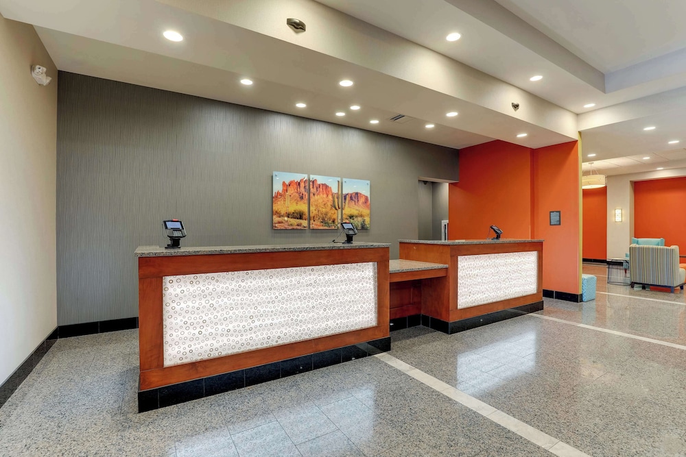 Drury Inn and Suites Phoenix Chandler Fashion Center 2/50