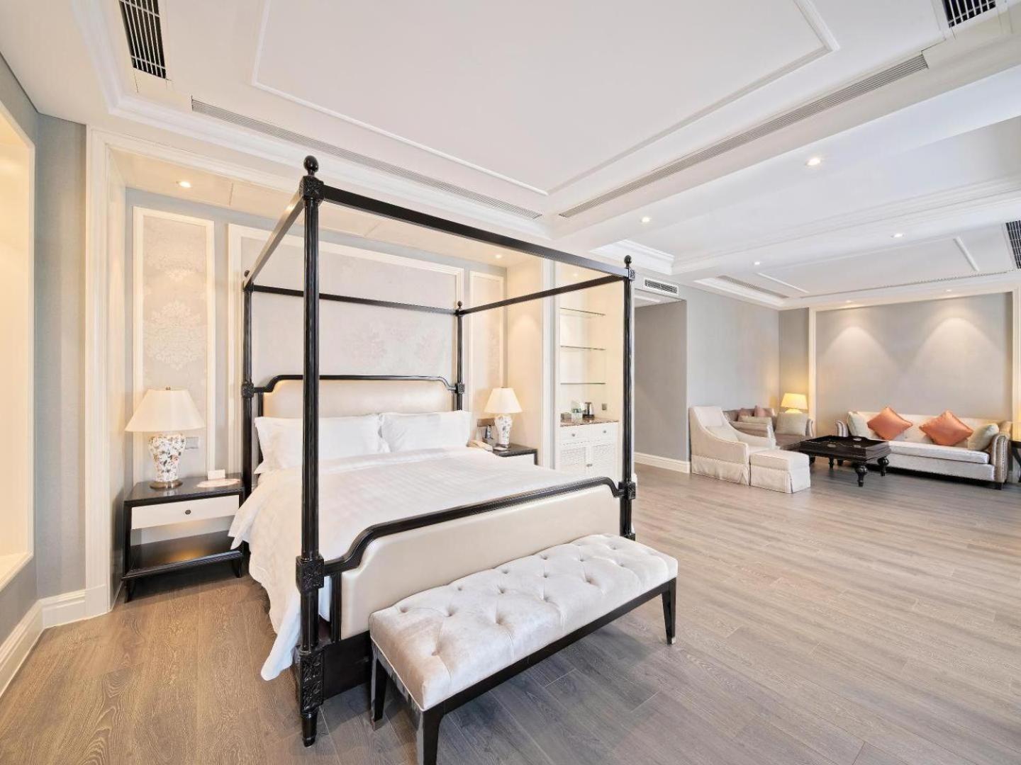 Yinrun Jinjiang Castle Hotel 7/33