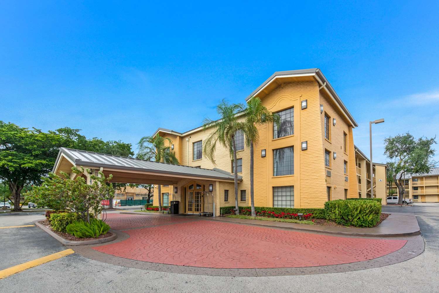 La Quinta Inn by Wyndham Miami Airport North 20/23