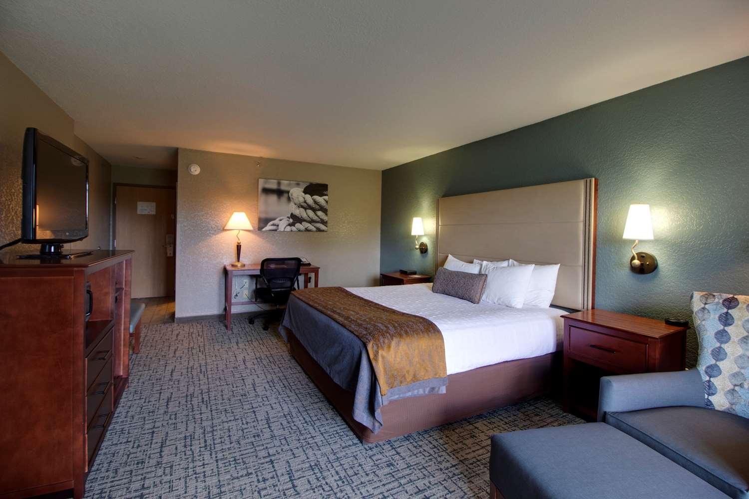 Best Western Harbour Pointe Lakefront 5/37