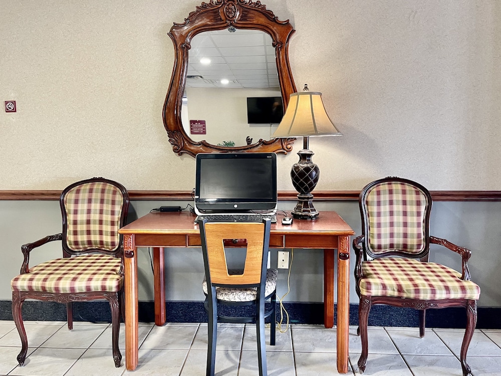FairBridge Inn & Suites Cleburne 55/62