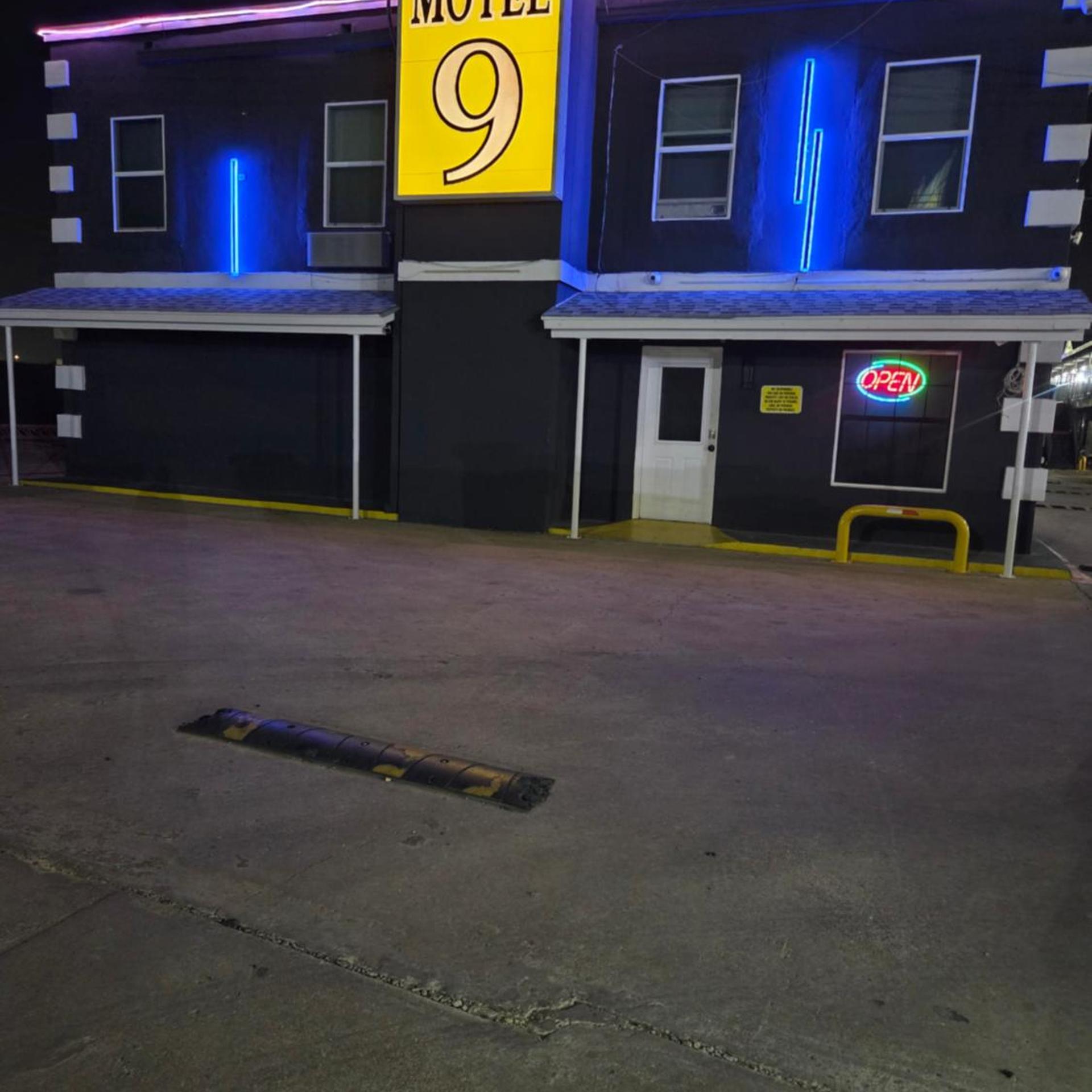 Motel 9 9/24