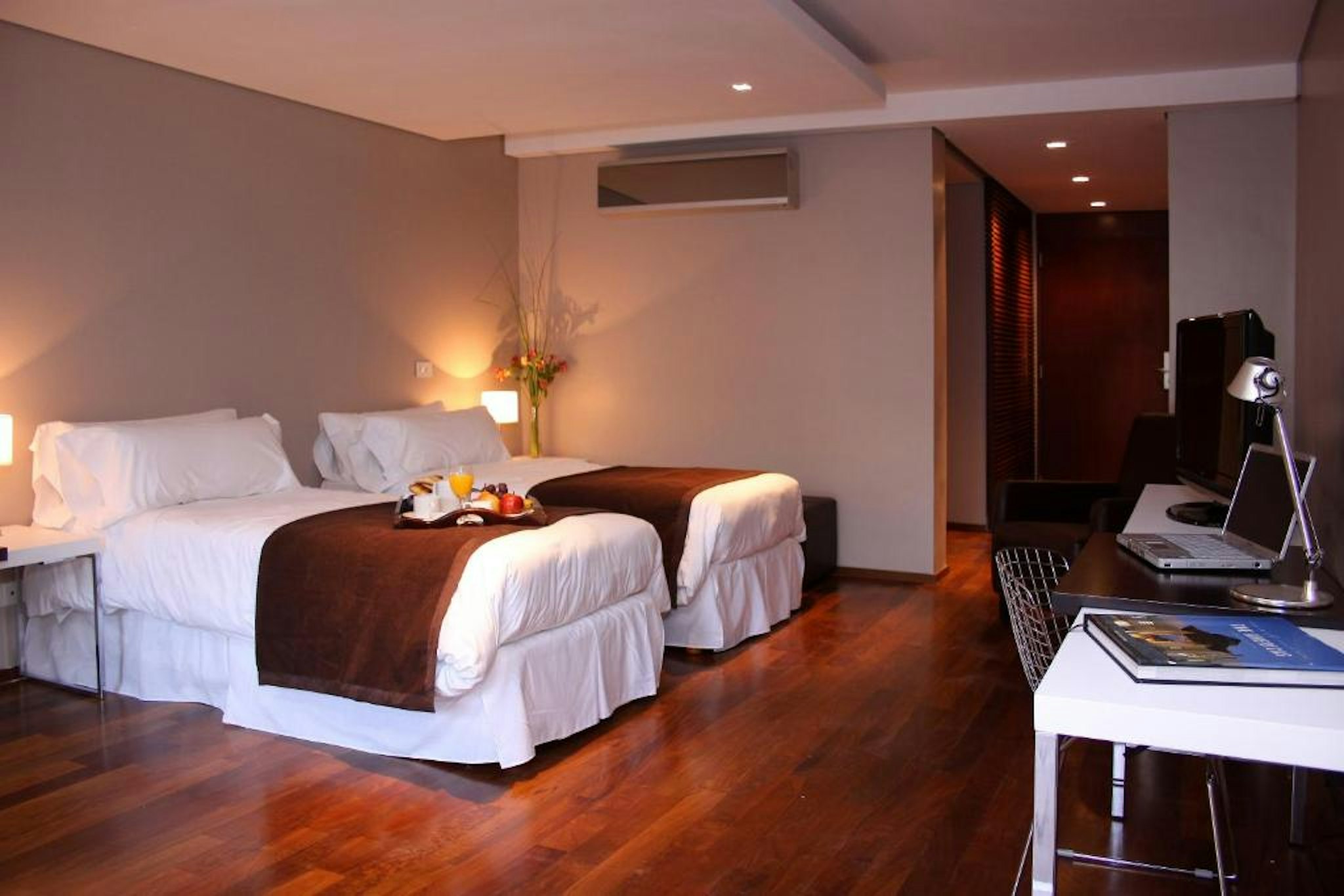 SAN ISIDRO PLAZA HOTEL 7/32