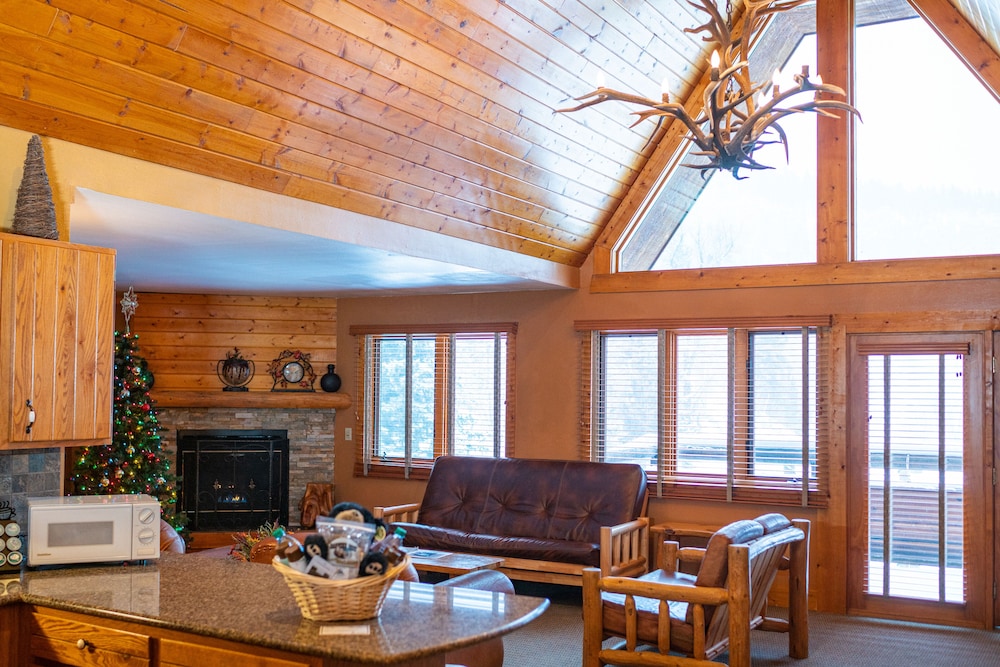 Spearfish Canyon Lodge 31/75