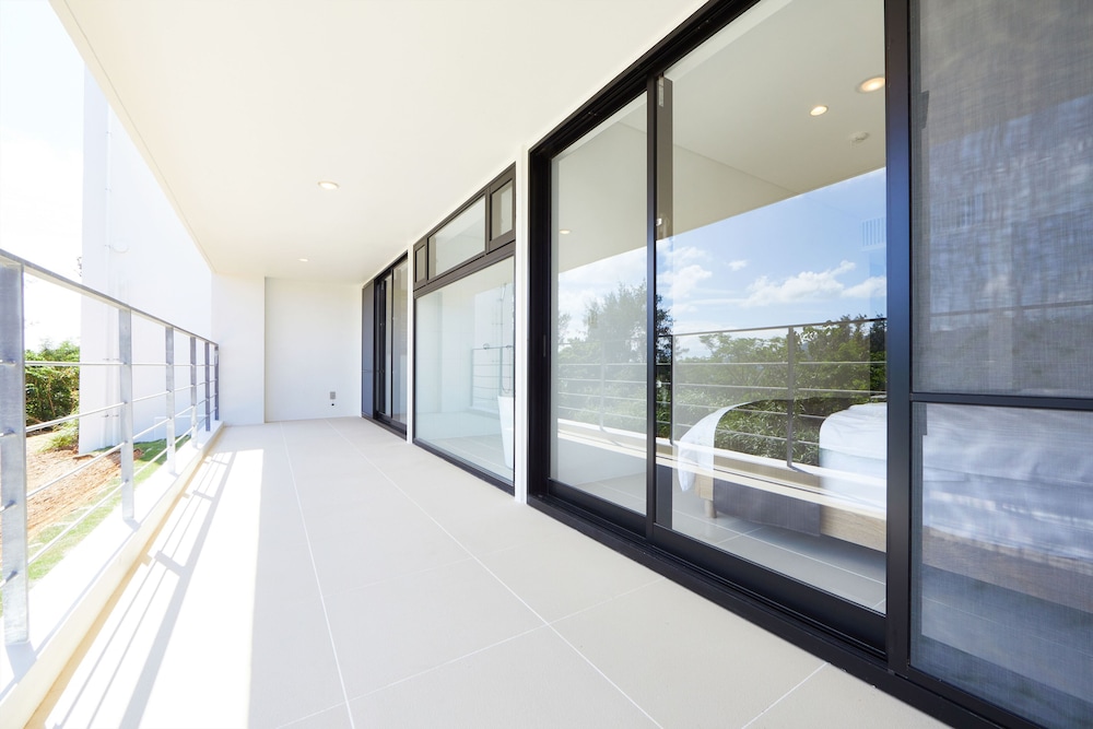 E Horizon Resort Condominium Sesoko 7/50