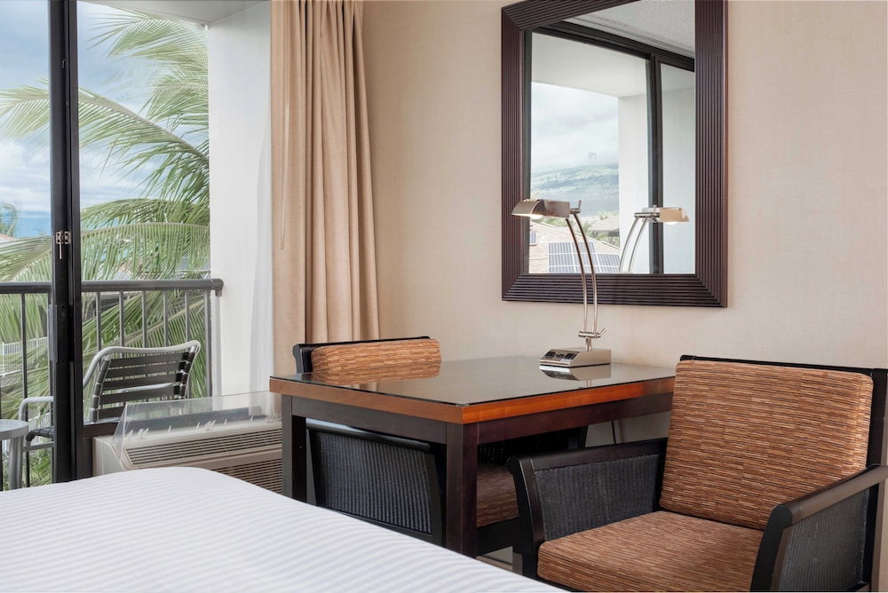 Maui Coast Hotel 47/71