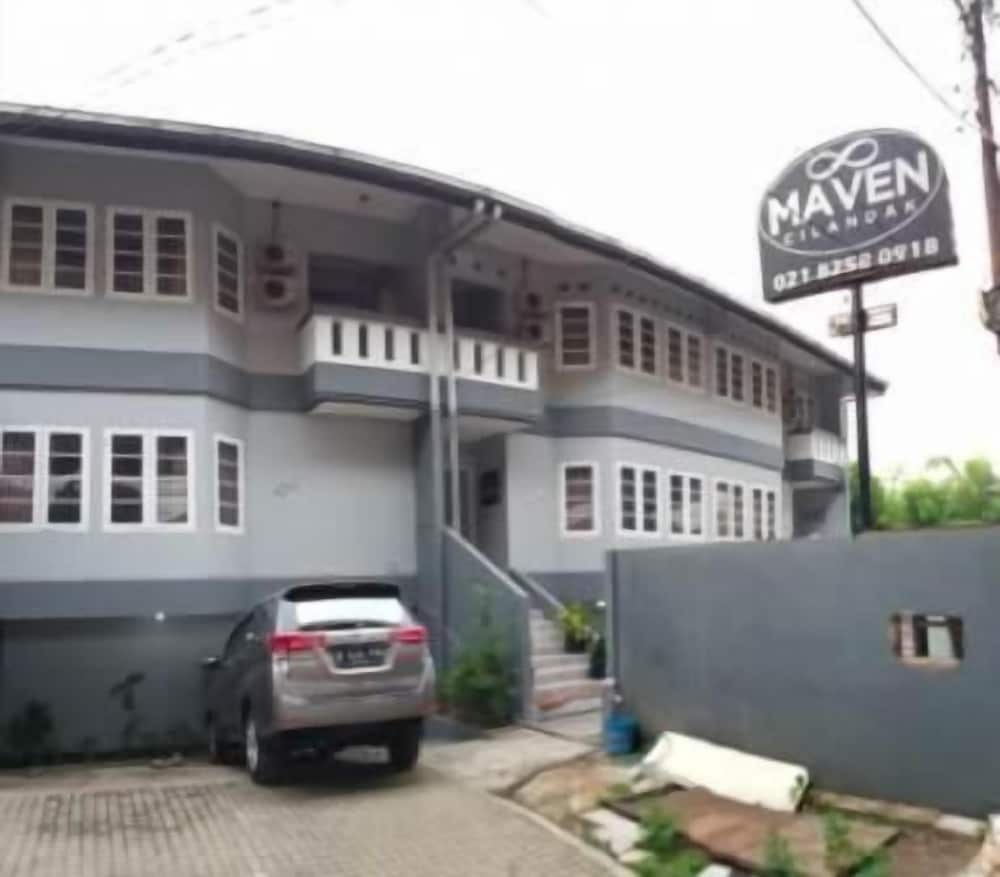 Maven Cilandak 31/33