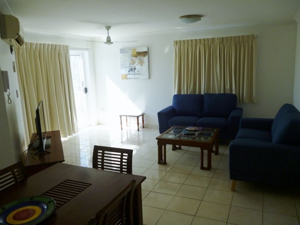 Le Lavandou Holiday Apartments 33/50