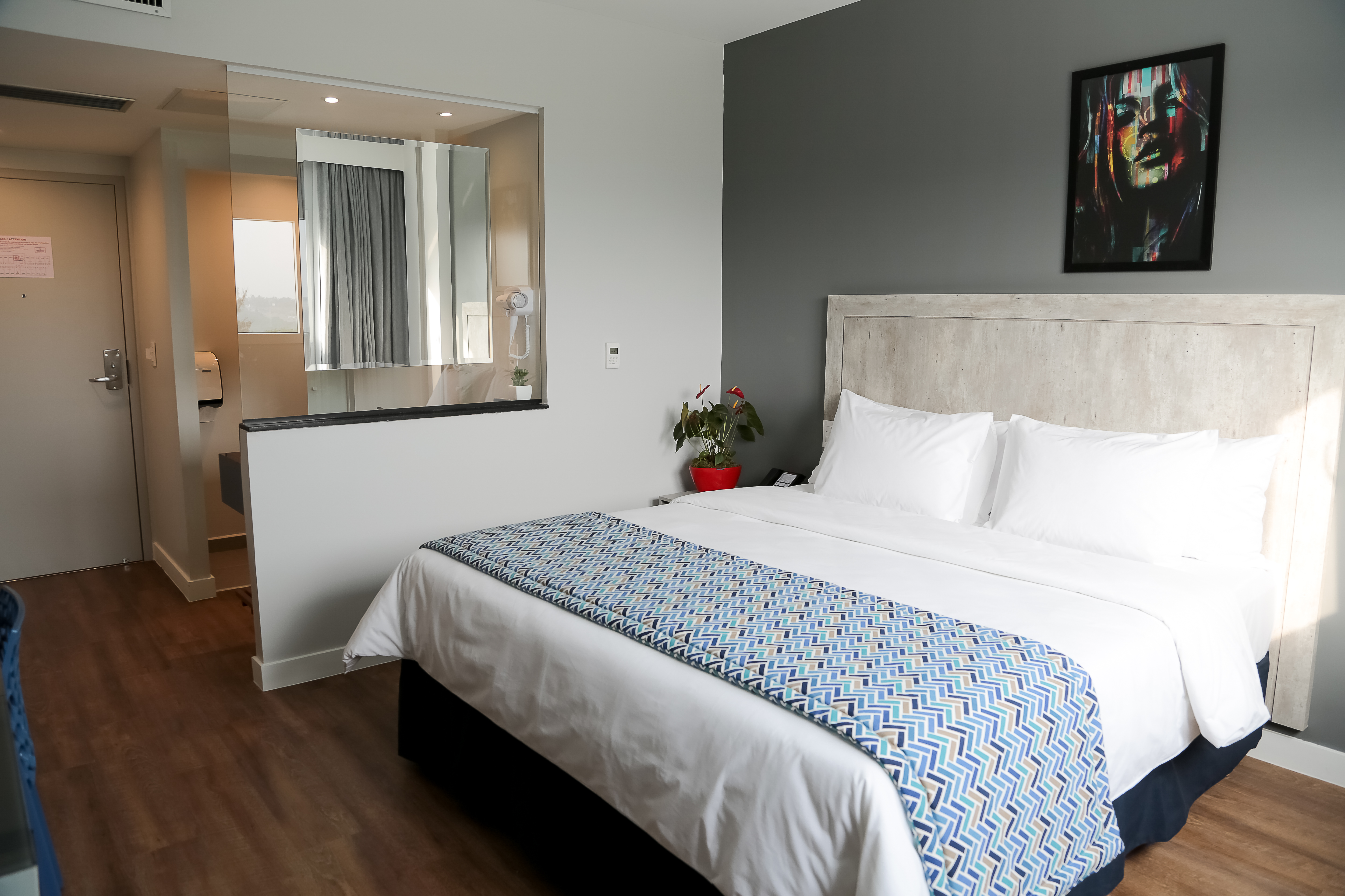 Deluxe, Double Bed