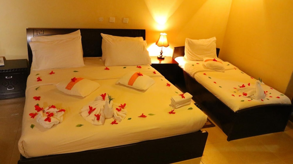 Abay Minch Lodge 15/50