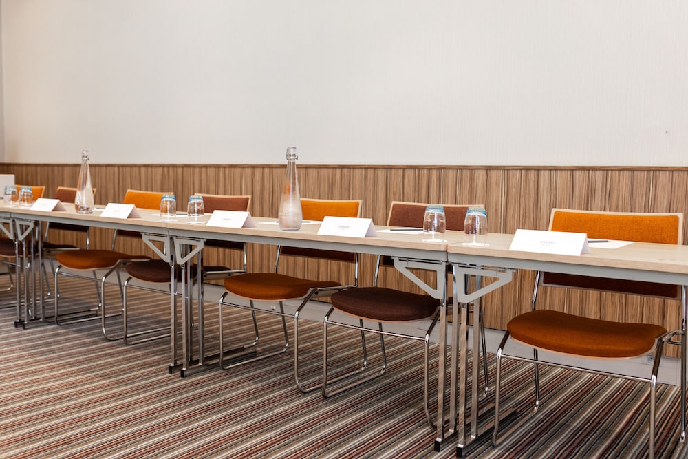Mercure Valenciennes Centre 33/75