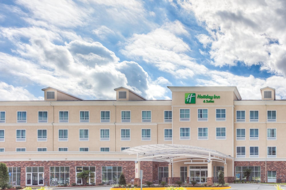 Holiday Inn Hotels And Suites Lafayette North 3/55