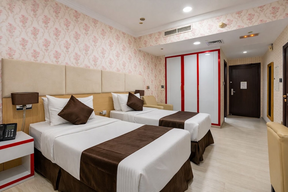 Royal Tulip Hotel 12/45