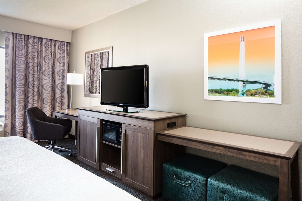 Hampton Inn Council Bluffs 39/41