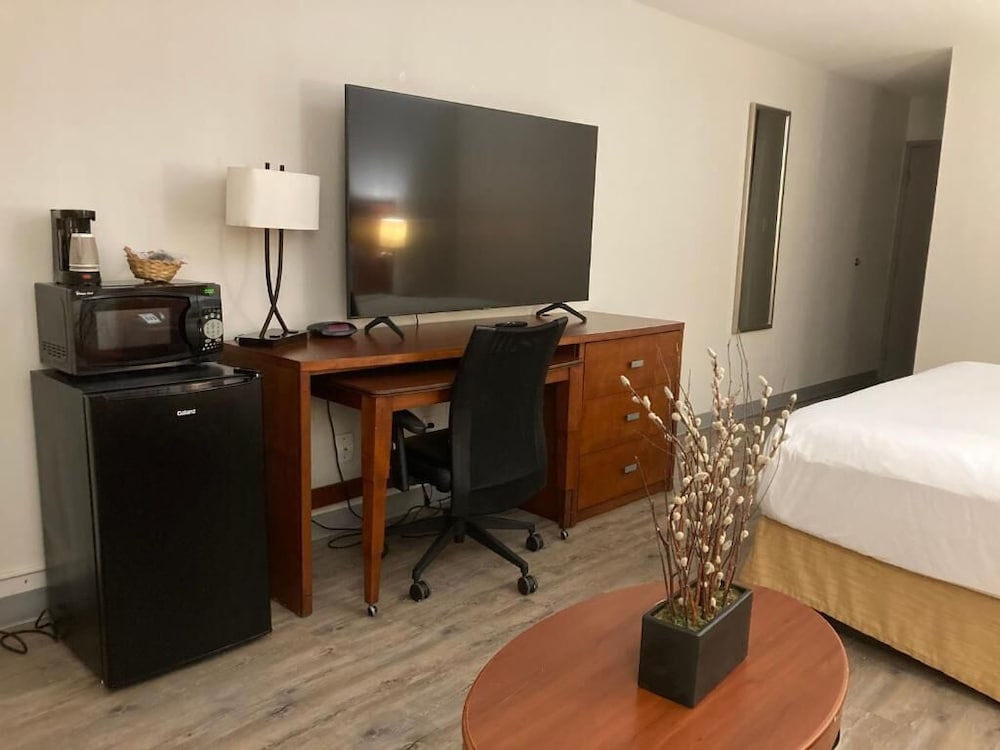 ECONO LODGE AND SUITES(Orange - TX) 44/53