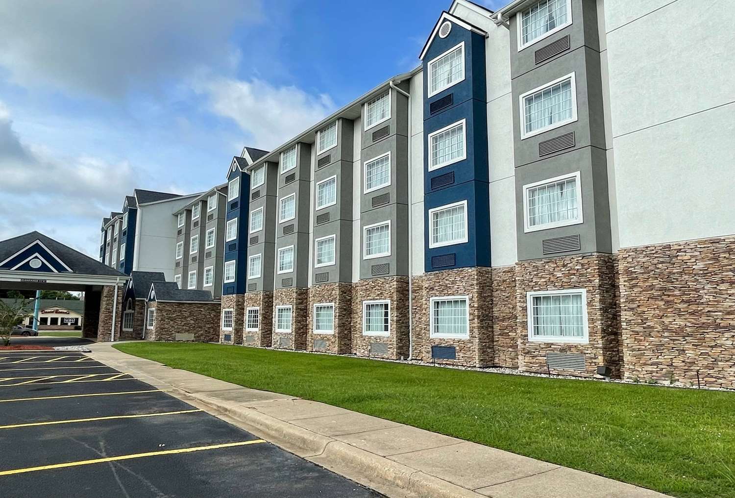 Microtel Inn and Suites by Wyndham Bossier City 29/46