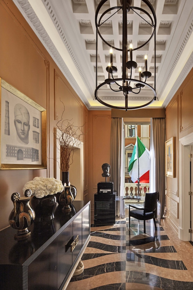 The St Regis Rome 47/84
