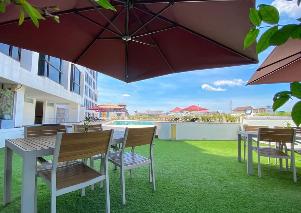 Lao Plaza Hotel Vientiane 63/66