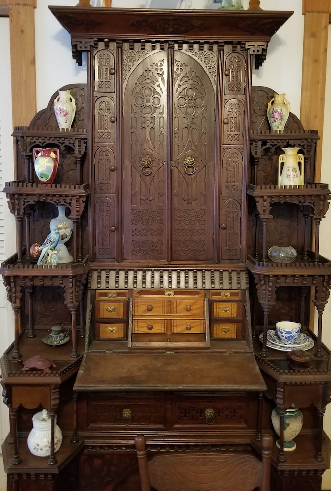 Scarborough Inn 6/65