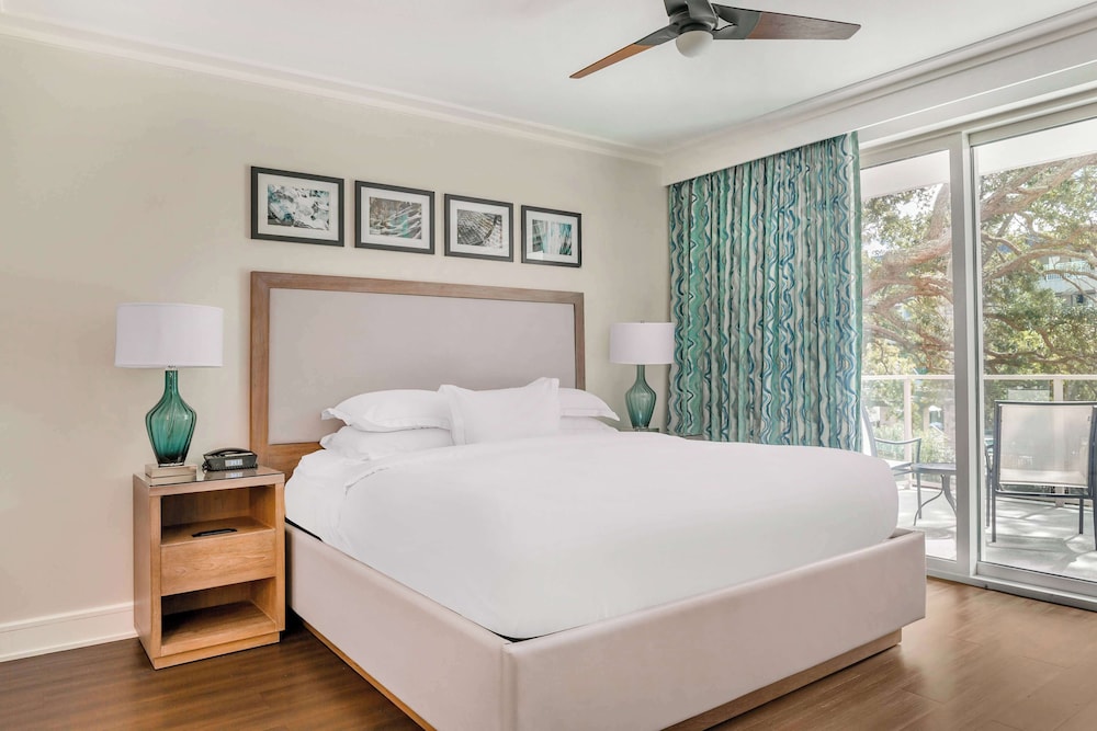 2 Bedrooms, Suite, 2 Double Beds, King Bed, Ocean Front, Sofa