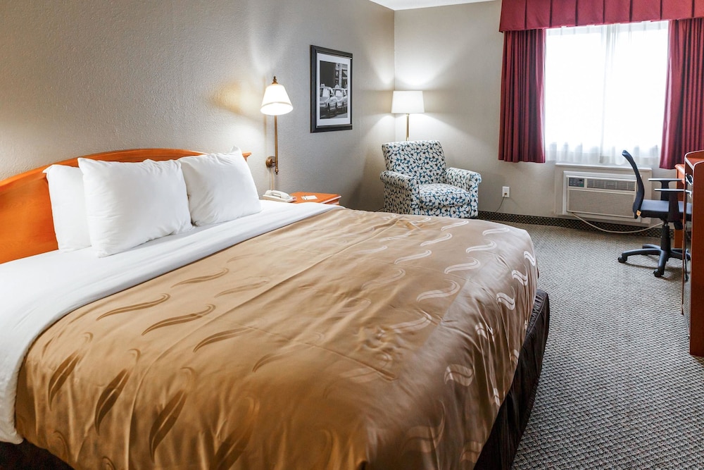 Quality Inn Burlington Near Hwy 34 11/27