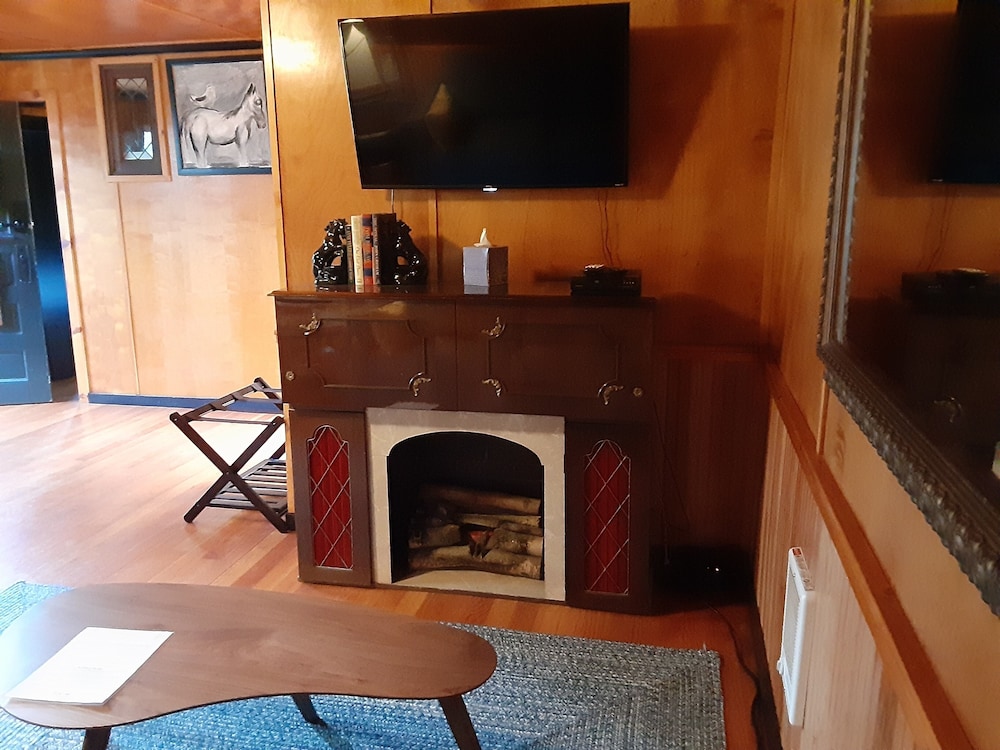 Anchor Inn Resort 39/50