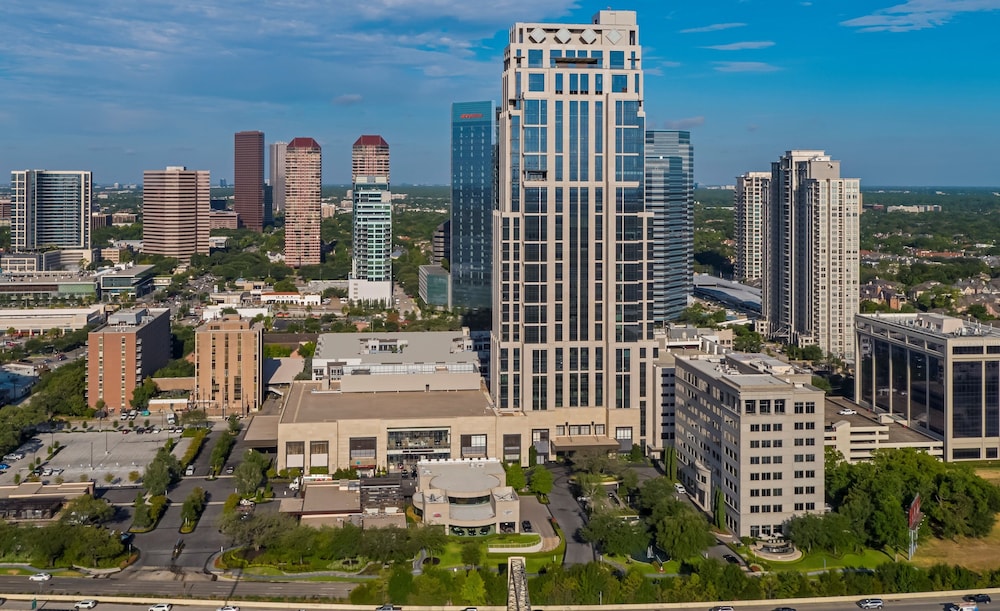 The Post Oak Hotel at Uptown Houston 71/74
