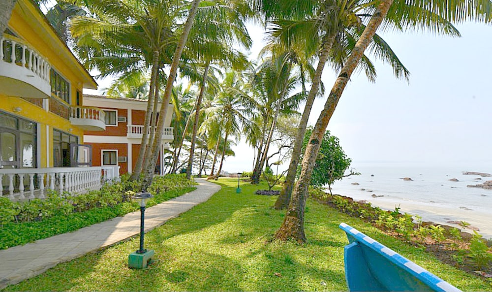 Bambolim Beach Resort 3/61