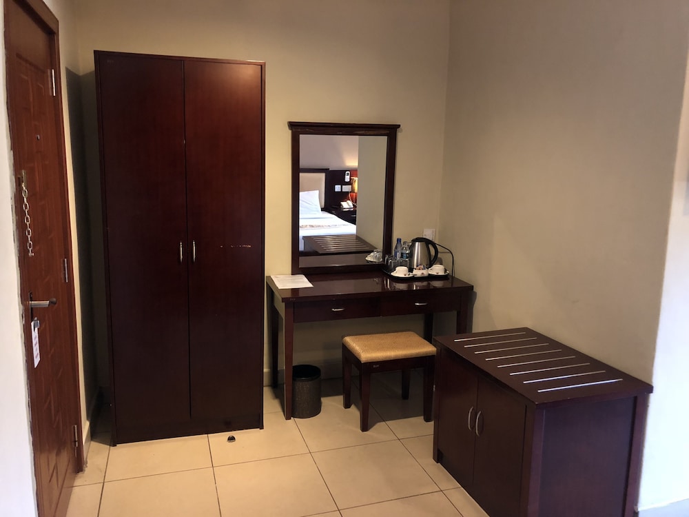 Bridgeview Hotel And Conference Centre 5/34