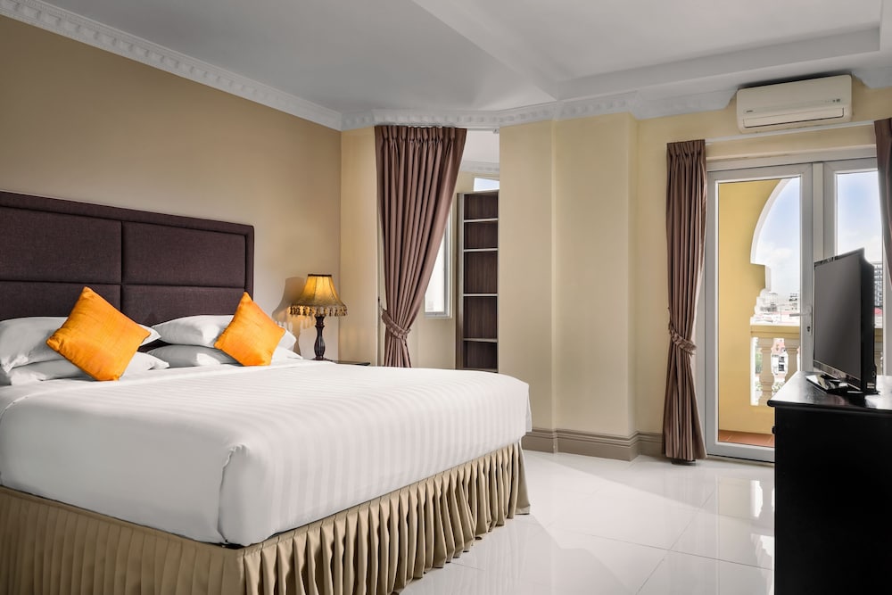 2 Bedrooms, Family, Suite, 2 King Beds