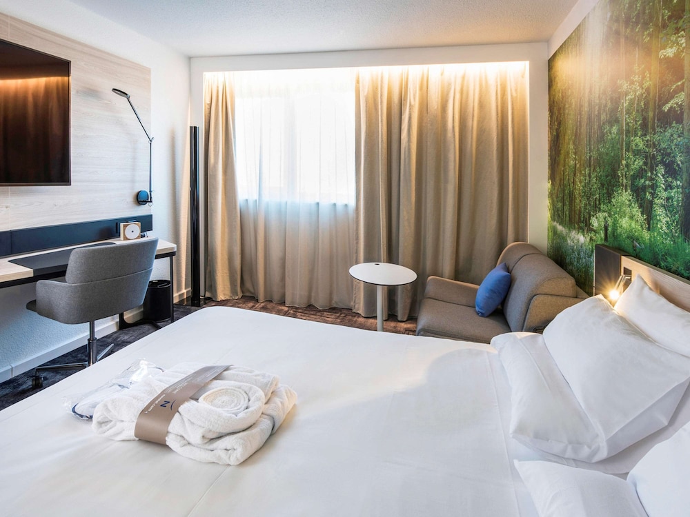 NOVOTEL RENNES ALMA 35/74